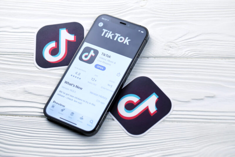 TikTok - co to jest i jak działa? - digitalk